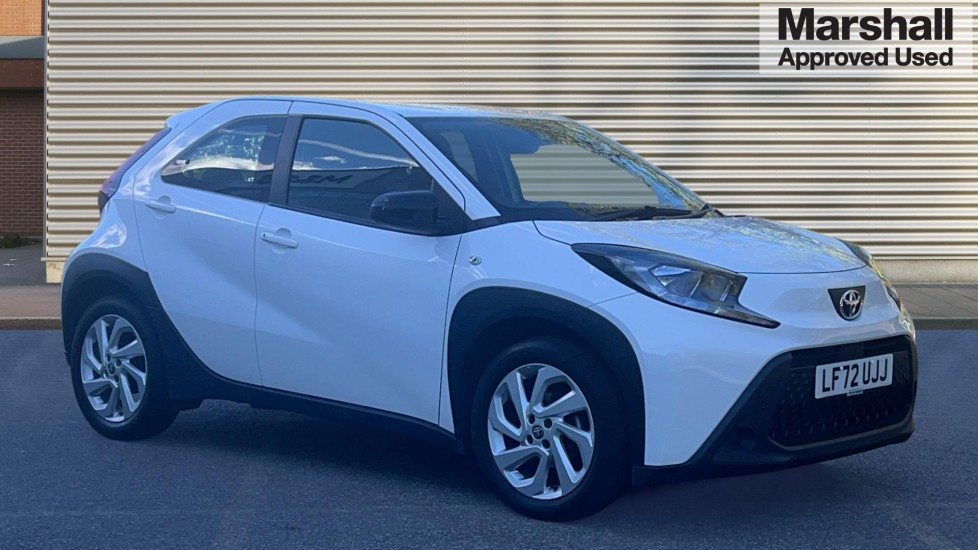TOYOTA AYGO X