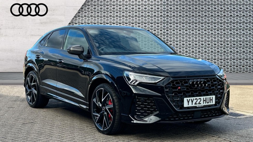 AUDI RS Q3