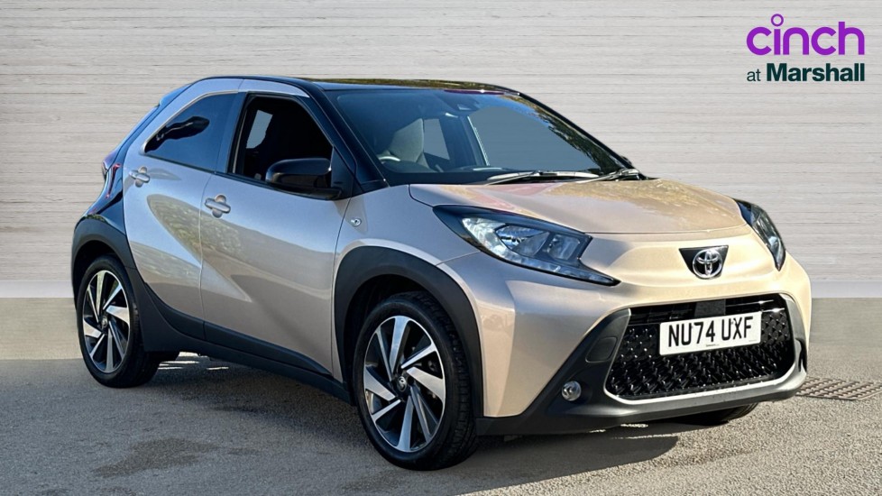TOYOTA AYGO X