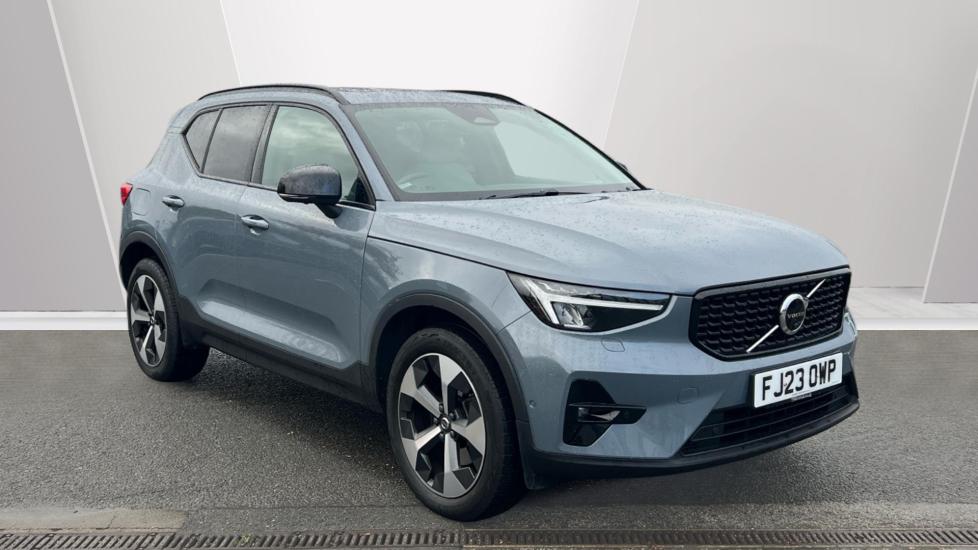 2023 Volvo XC40