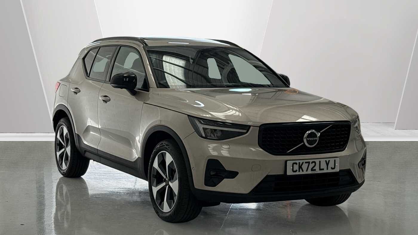 2022 Volvo XC40