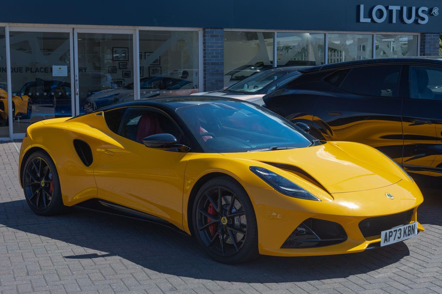 Lotus Emira 2024