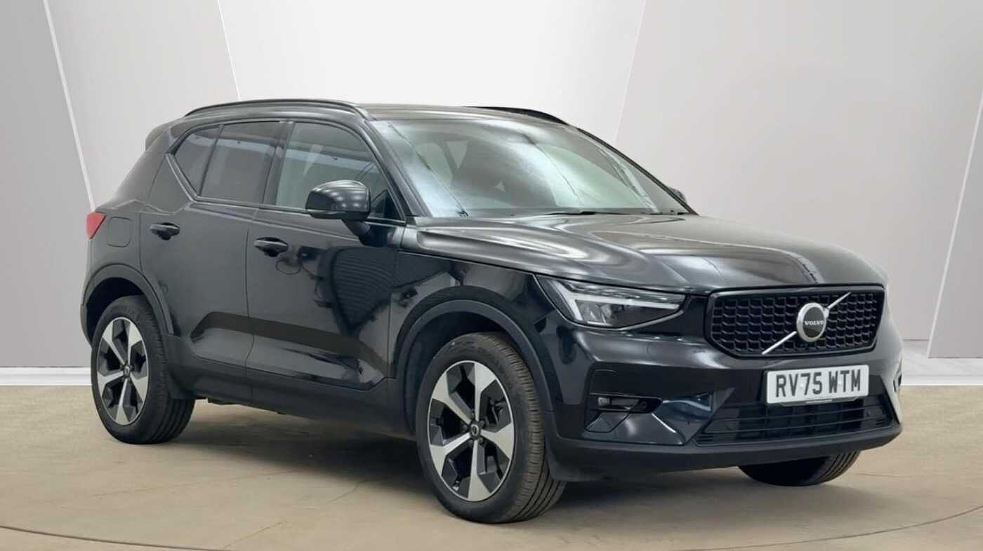 2025 Volvo XC40