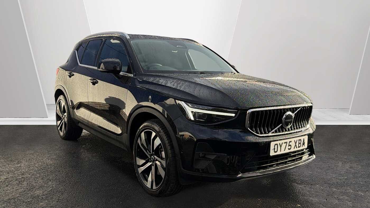 2025 Volvo XC40