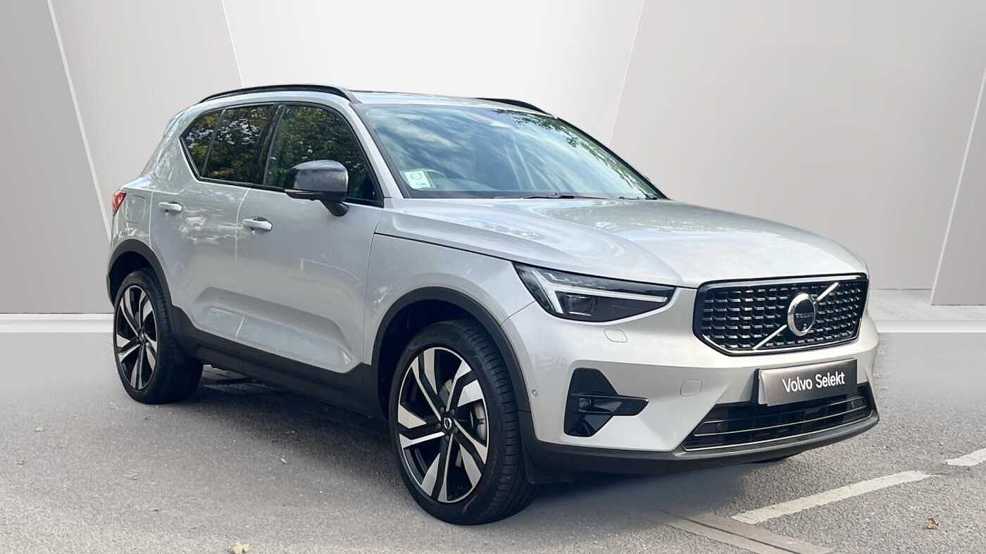 2023 Volvo XC40