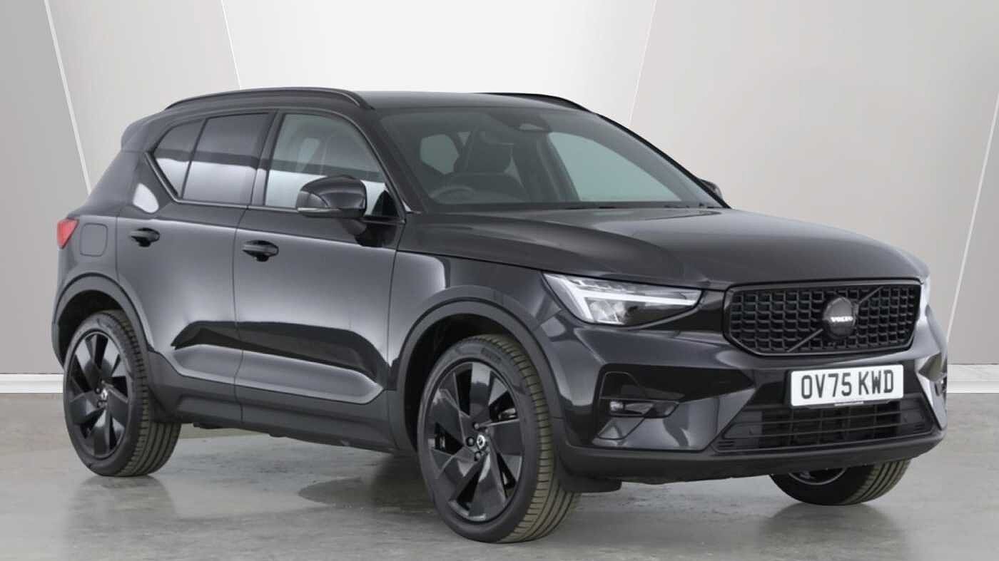 2025 Volvo XC40