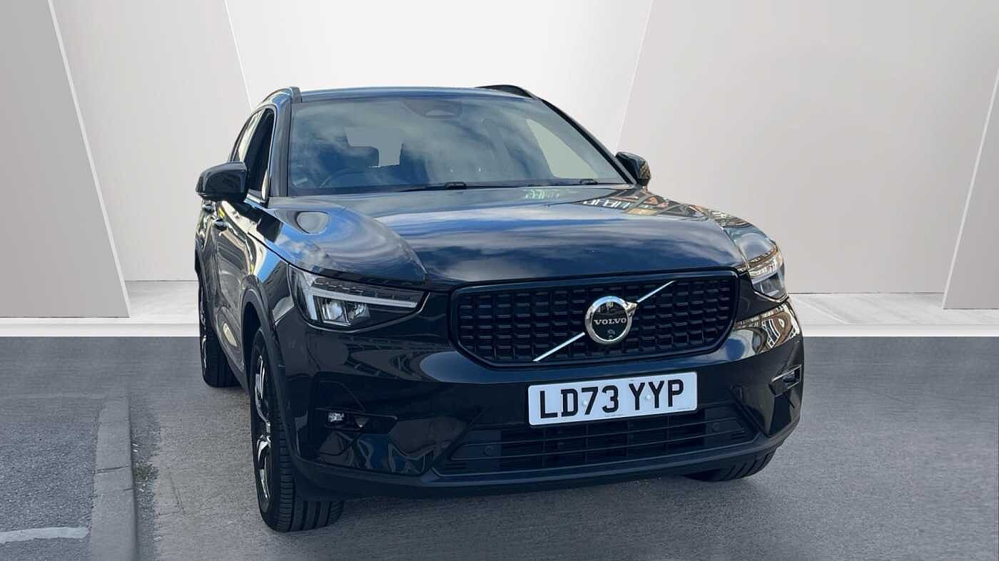 2023 Volvo XC40