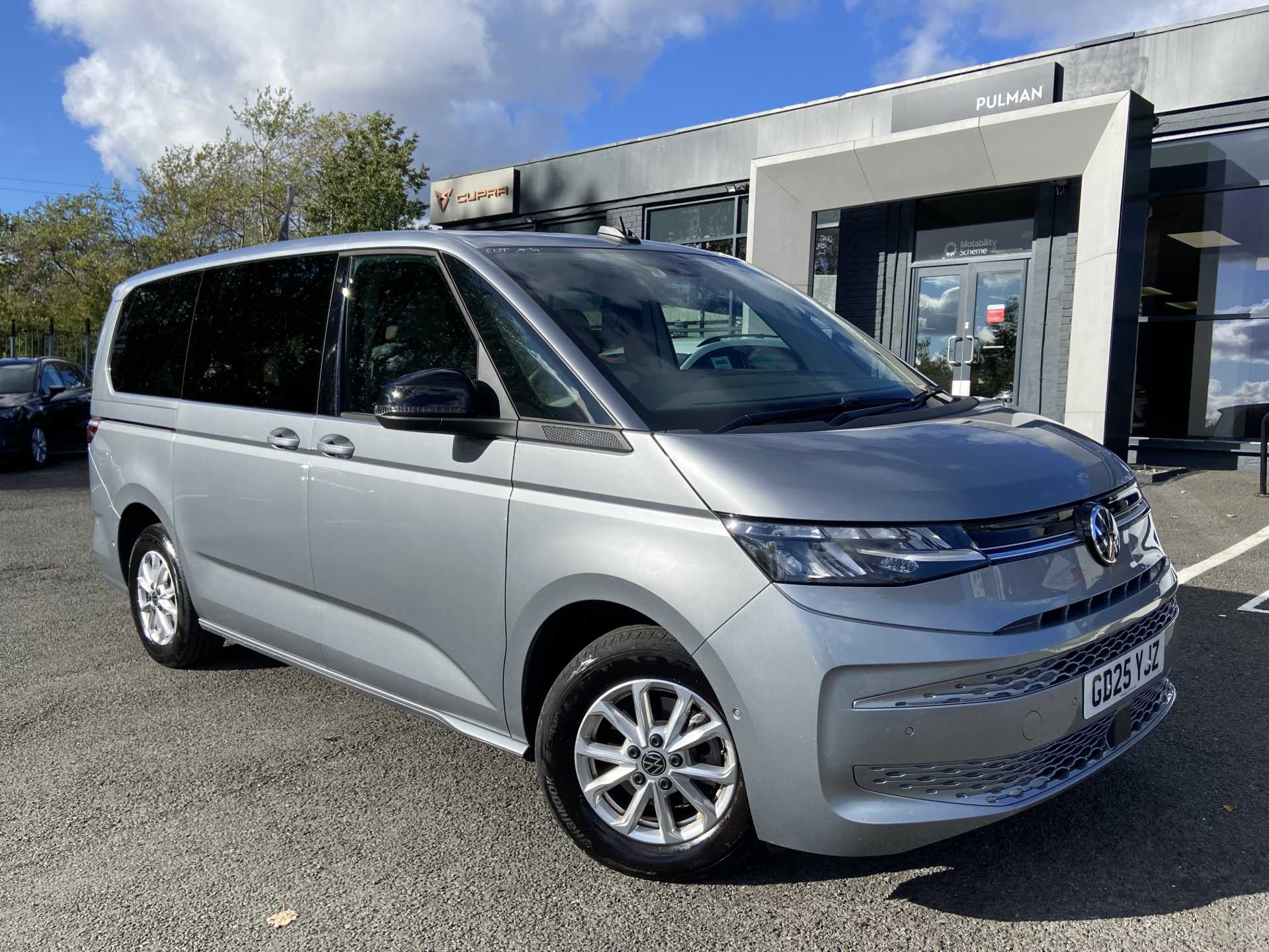2025 Volkswagen Multivan