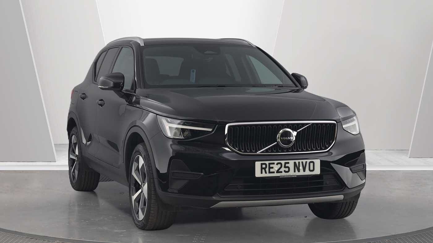 2025 Volvo XC40