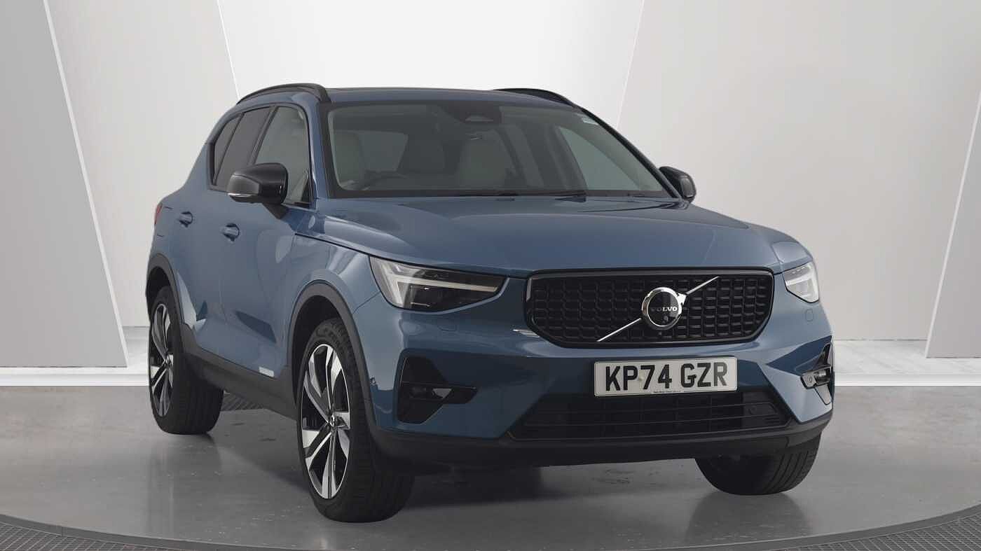 2024 Volvo XC40