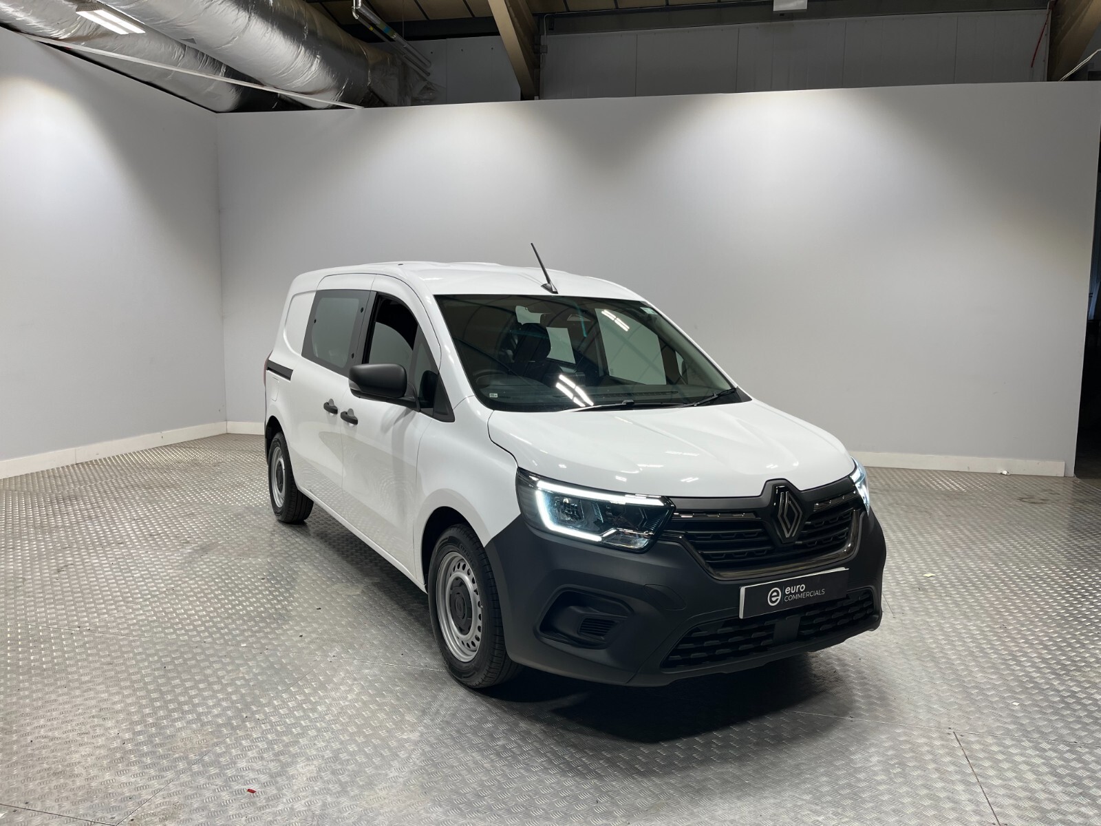 2025 RENAULT KANGOO