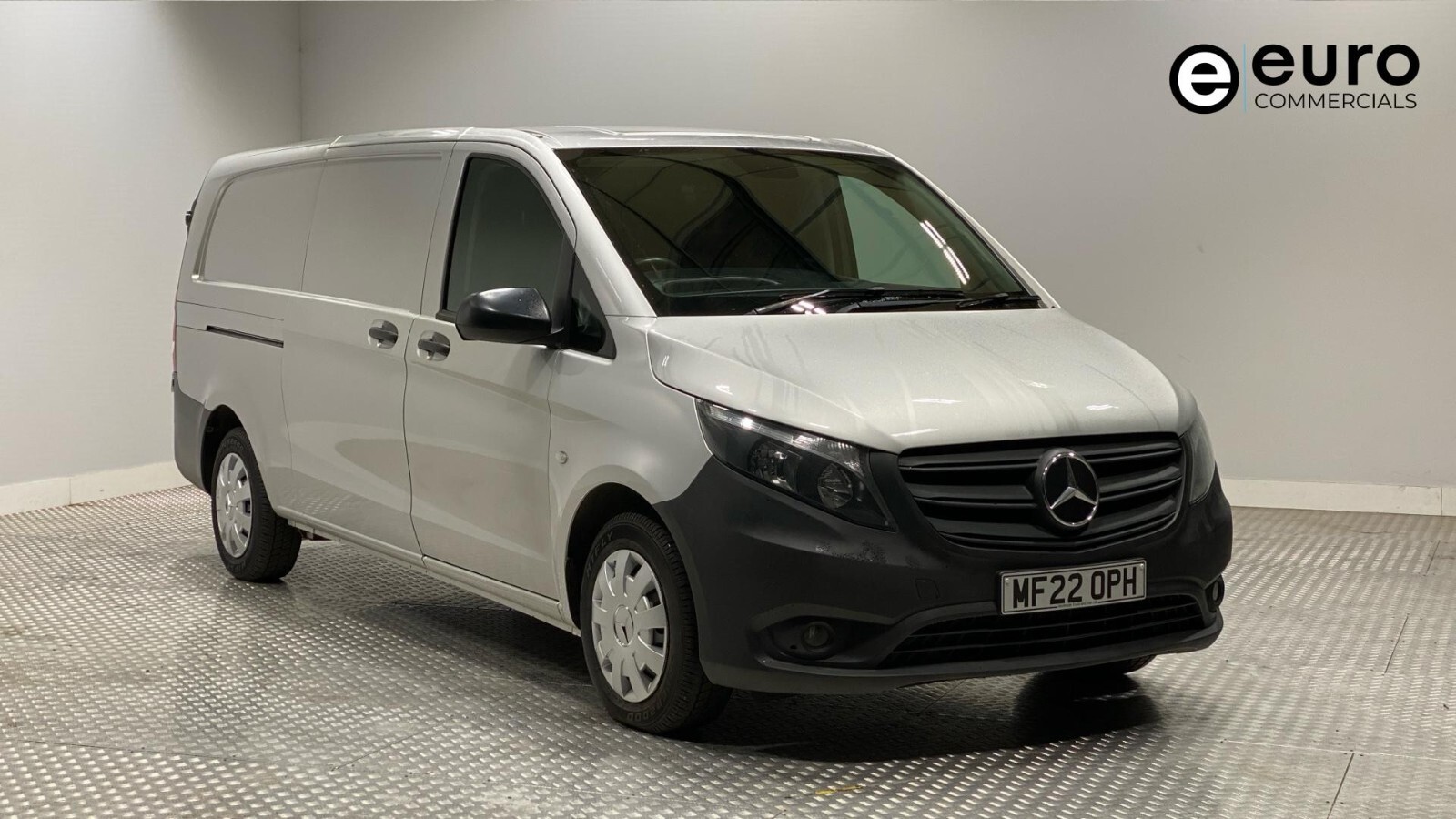 2022 MERCEDES-BENZ VITO