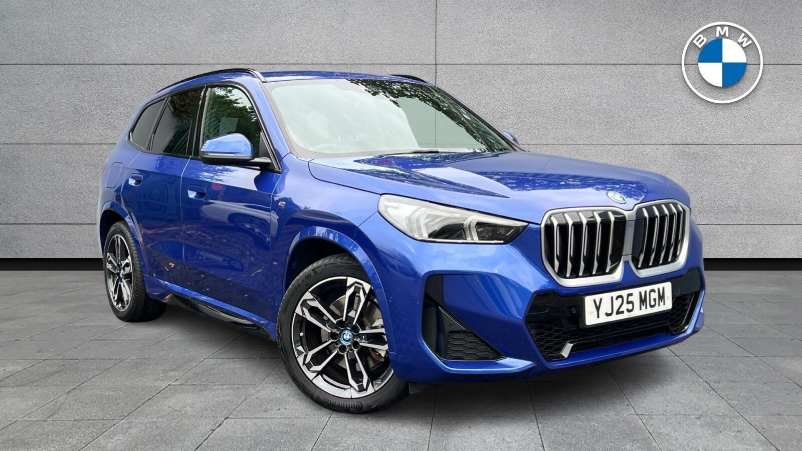 2025 BMW X1