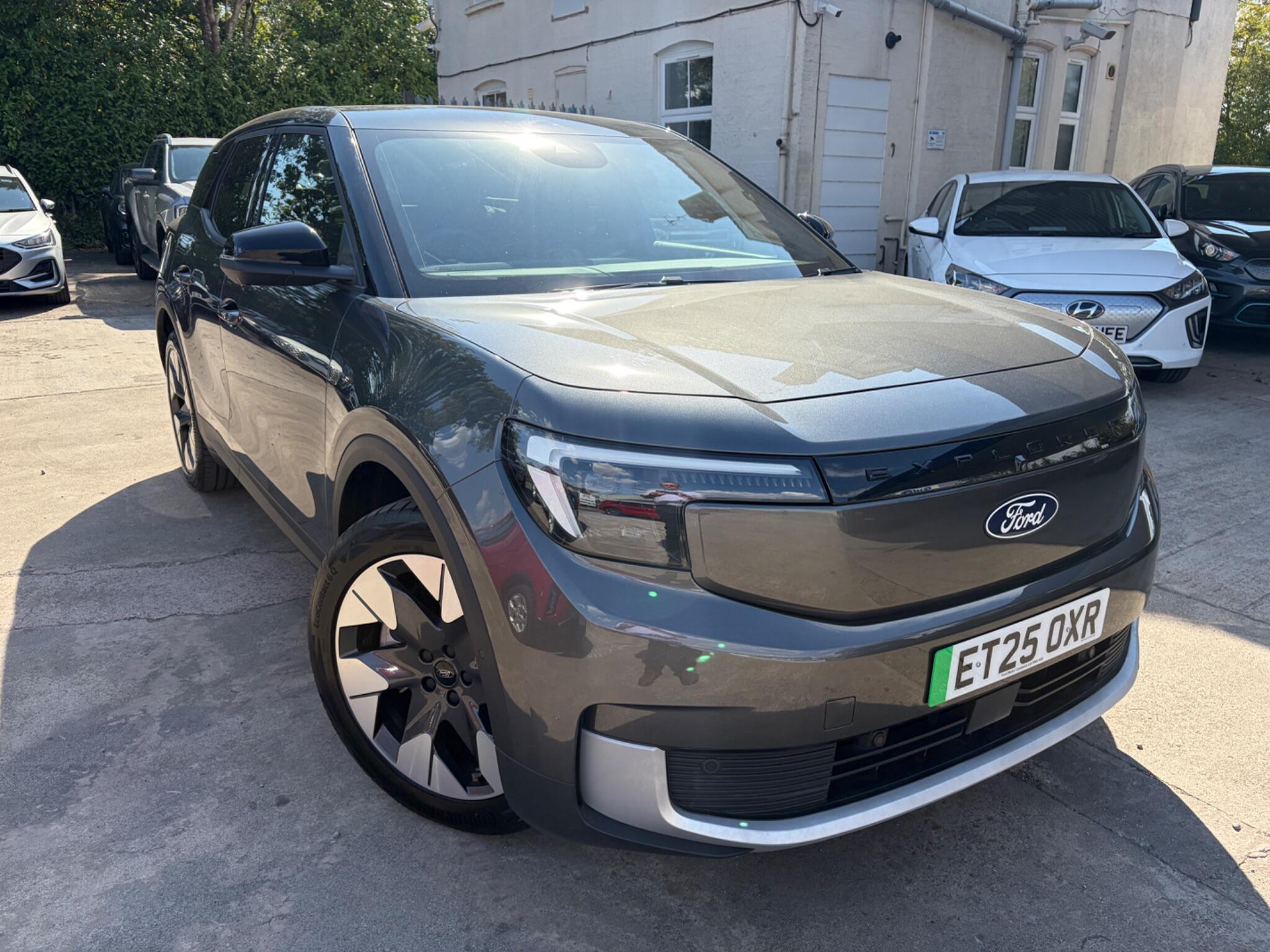 2025 Ford Explorer