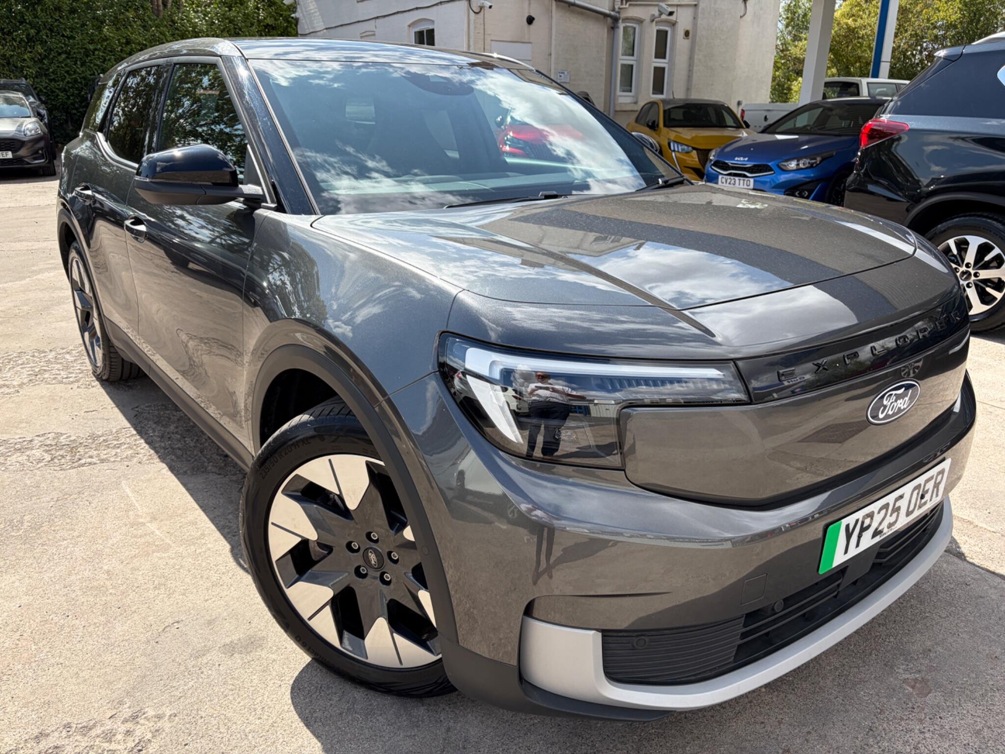 2025 Ford Explorer