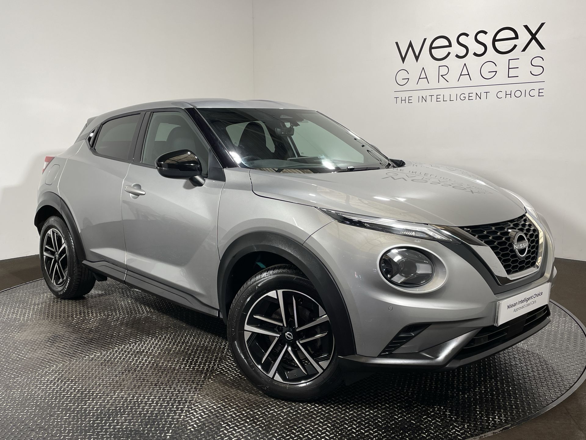 2024 Nissan Juke 1.0 DiG-T N-Connecta 5dr - Image 1
