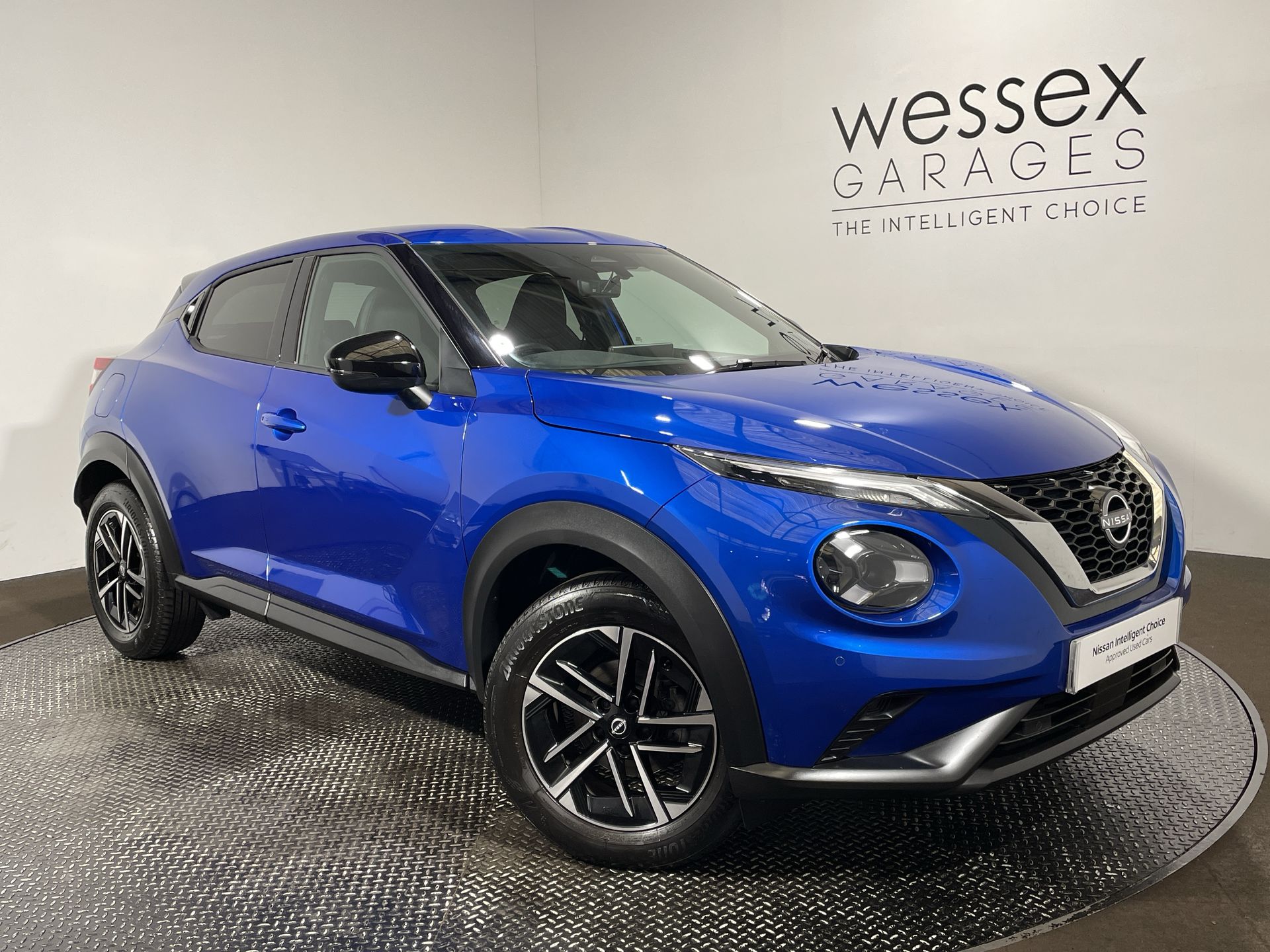 2025 Nissan Juke 1.0 DiG-T N-Connecta 5dr - Image 1