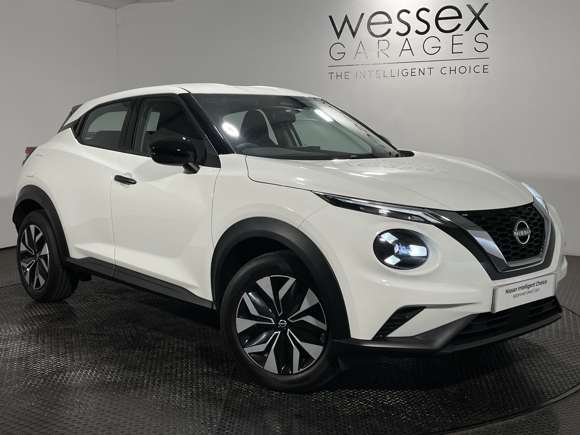 2025 Nissan Juke 1.0 DiG-T Acenta Premium 5dr - Image 1