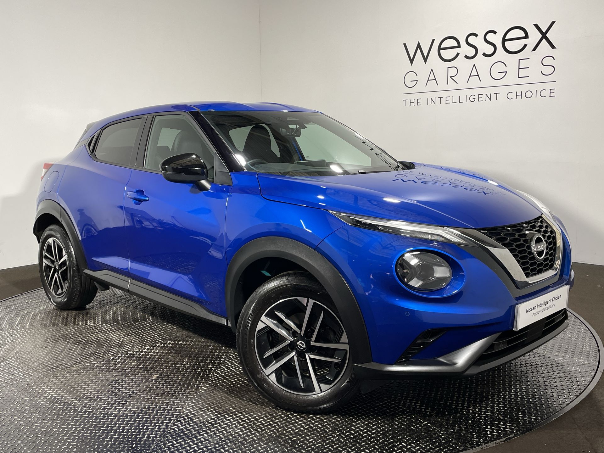 2025 Nissan Juke 1.0 DiG-T N-Connecta 5dr - Image 1