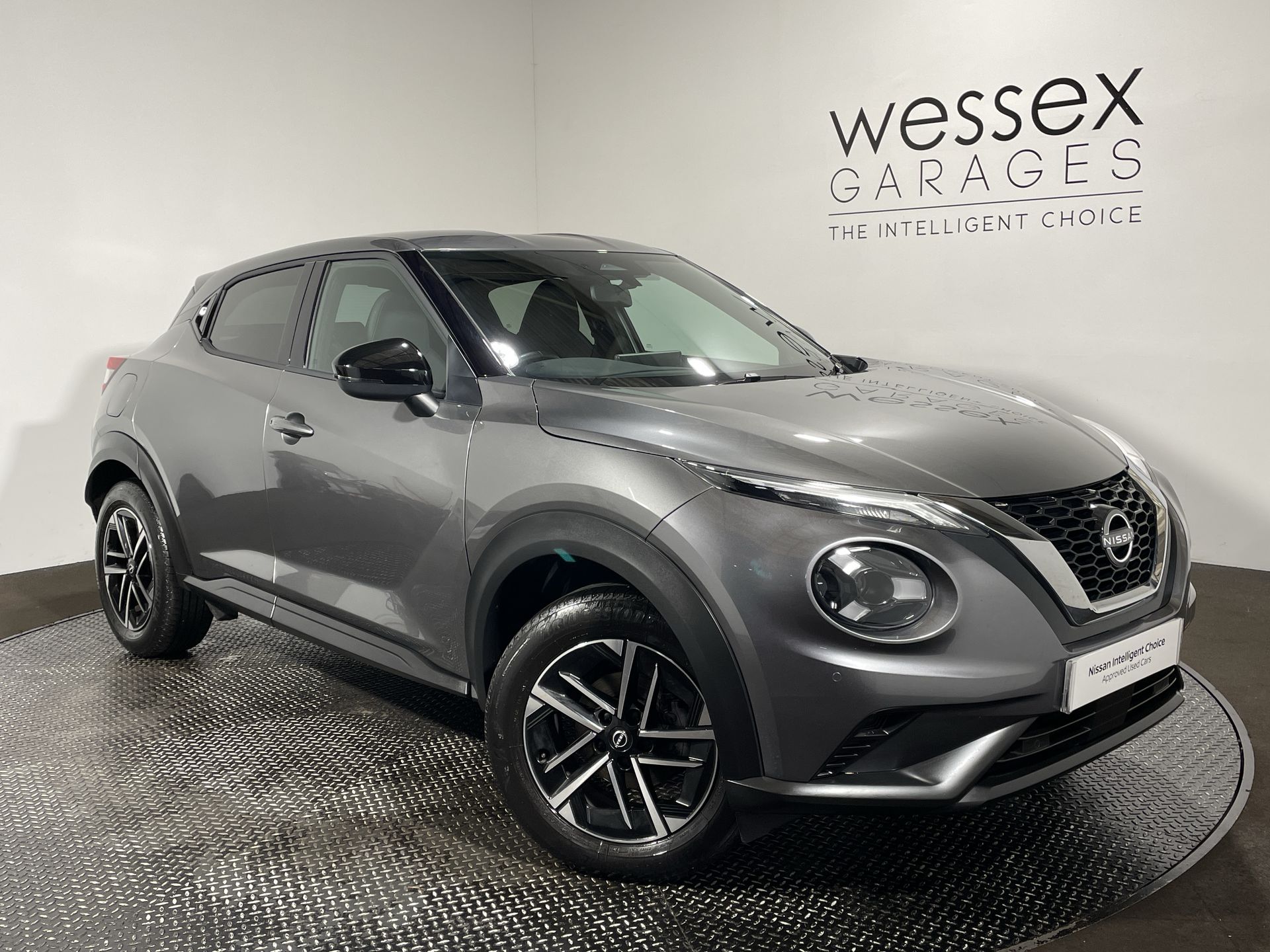 2025 Nissan Juke 1.0 DiG-T N-Connecta 5dr - Image 1