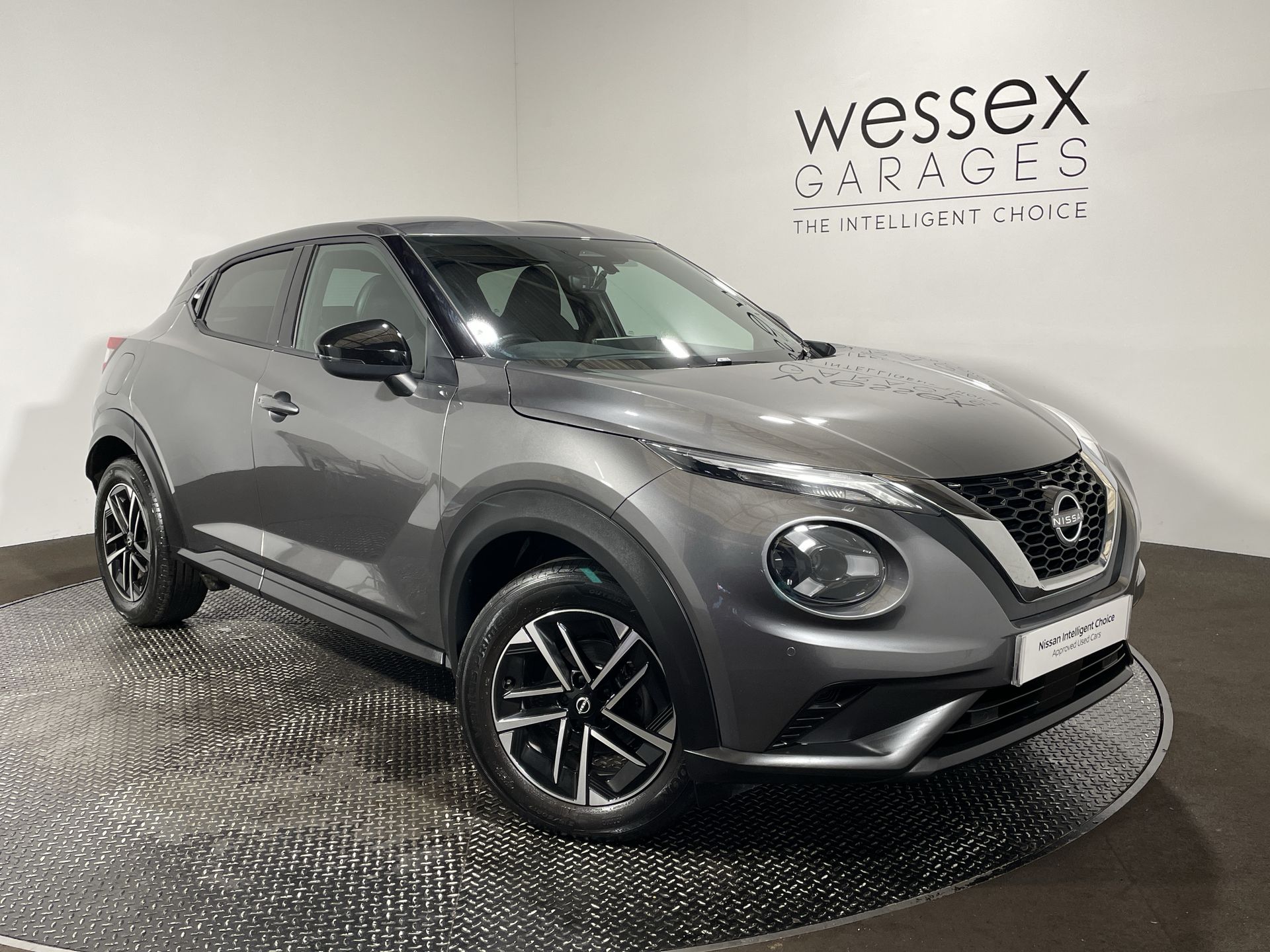 2025 Nissan Juke 1.0 DiG-T N-Connecta 5dr - Image 1