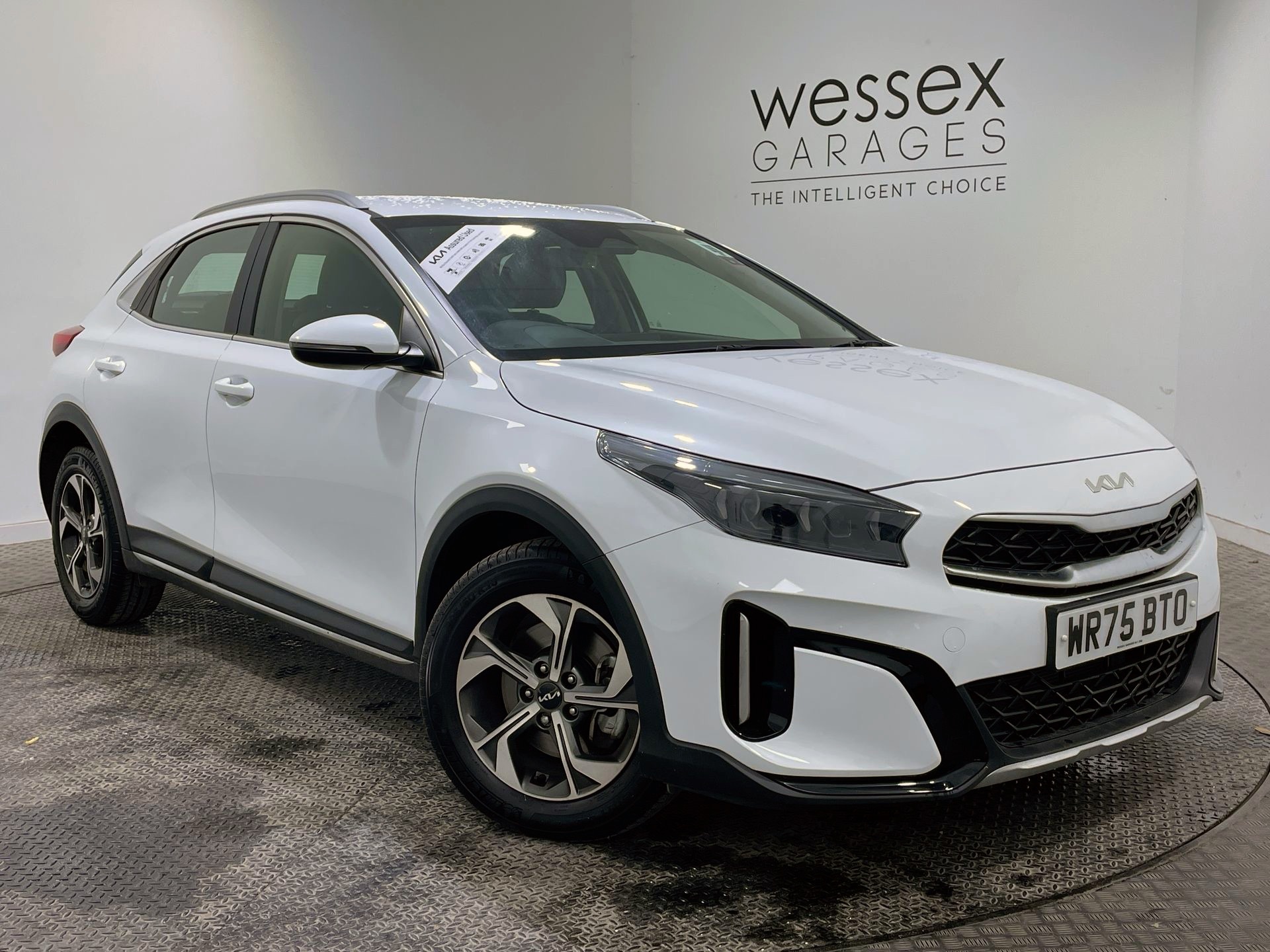 2025 KIA XCeed