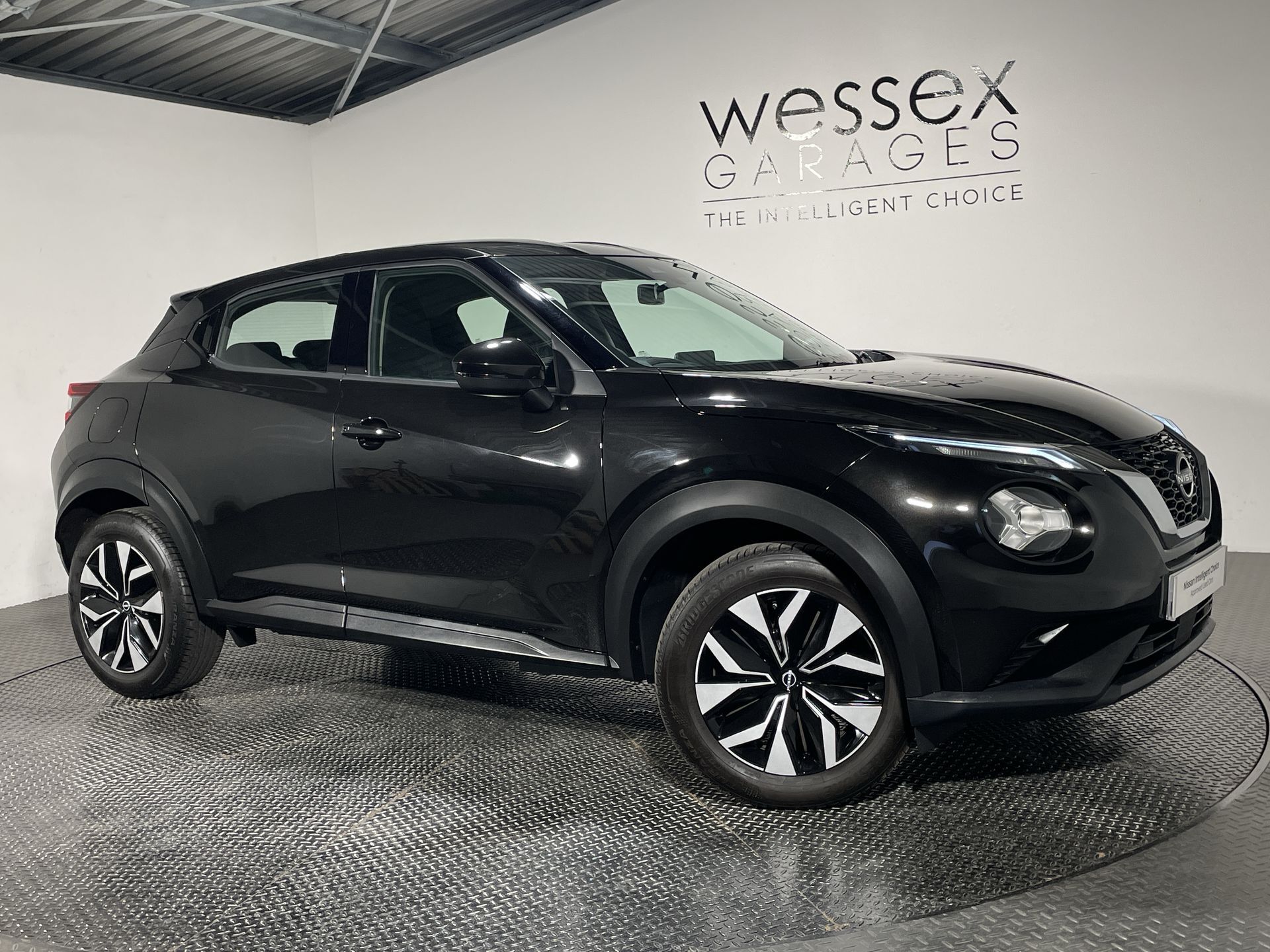2024 Nissan Juke 1.0 DiG-T Acenta Premium 5dr - Image 1