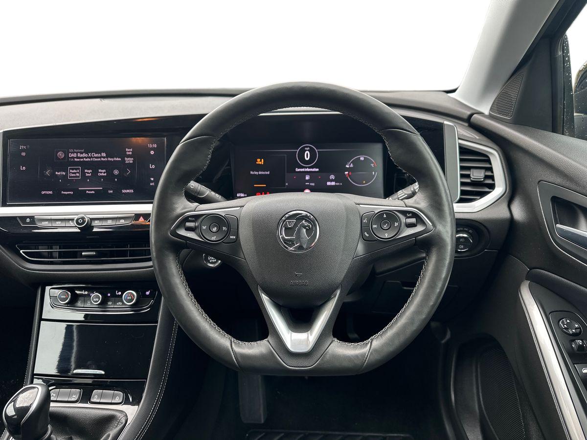 2022 Vauxhall Grandland thumbnail 12