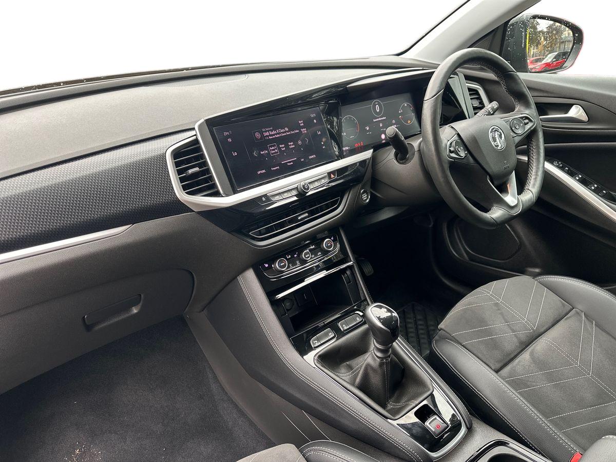 2022 Vauxhall Grandland thumbnail 14