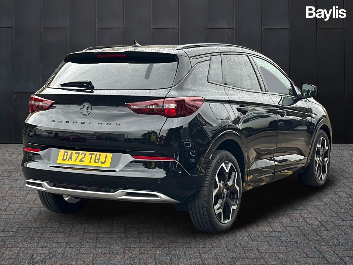 2022 Vauxhall Grandland thumbnail 2