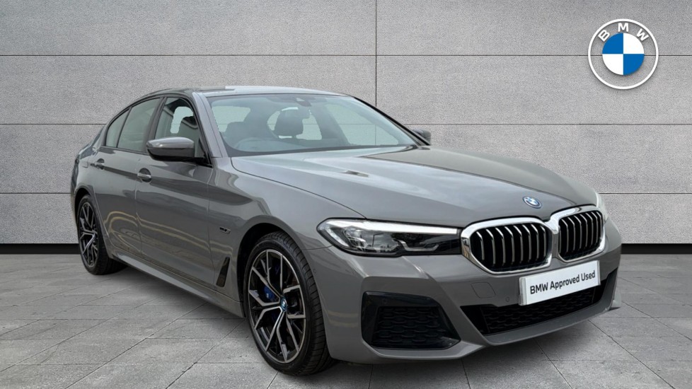2022 BMW 5 Series
