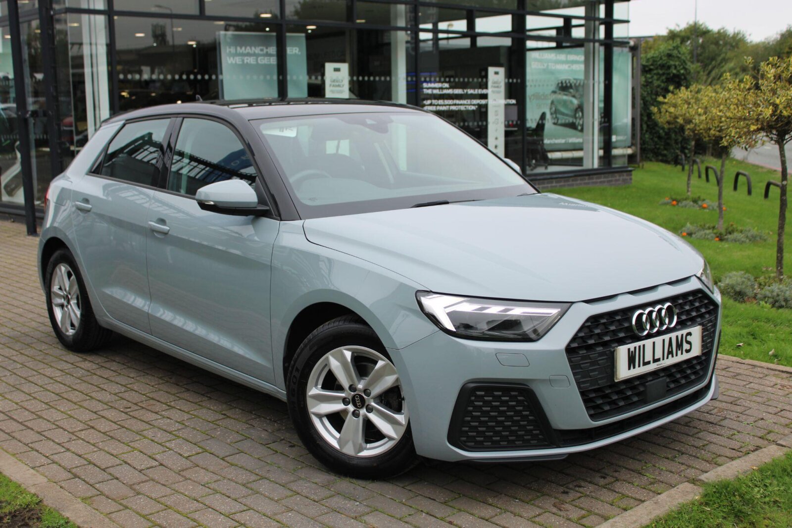 2022 Audi A1