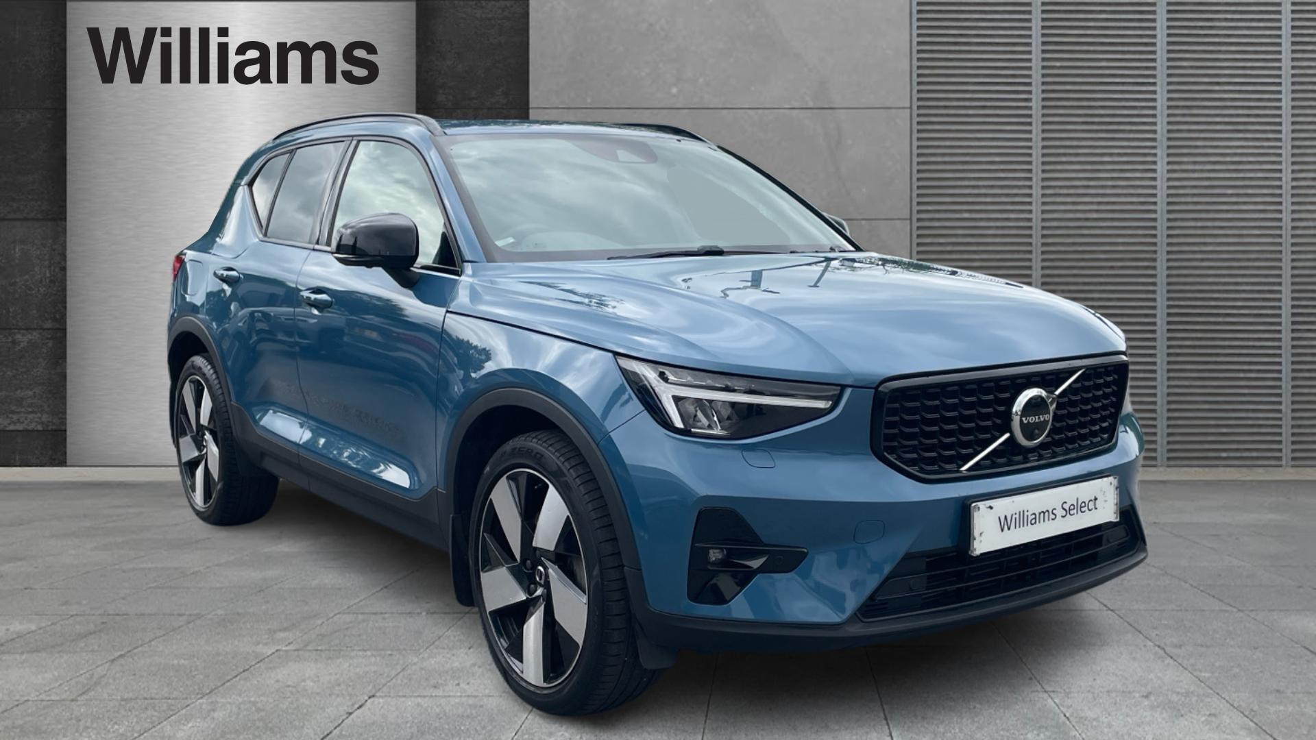 2023 Volvo XC40