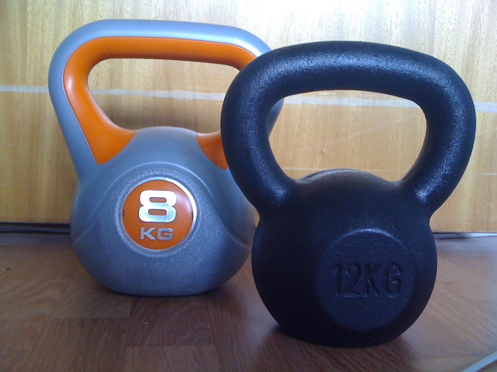 kettlebells 8kg & 12kg