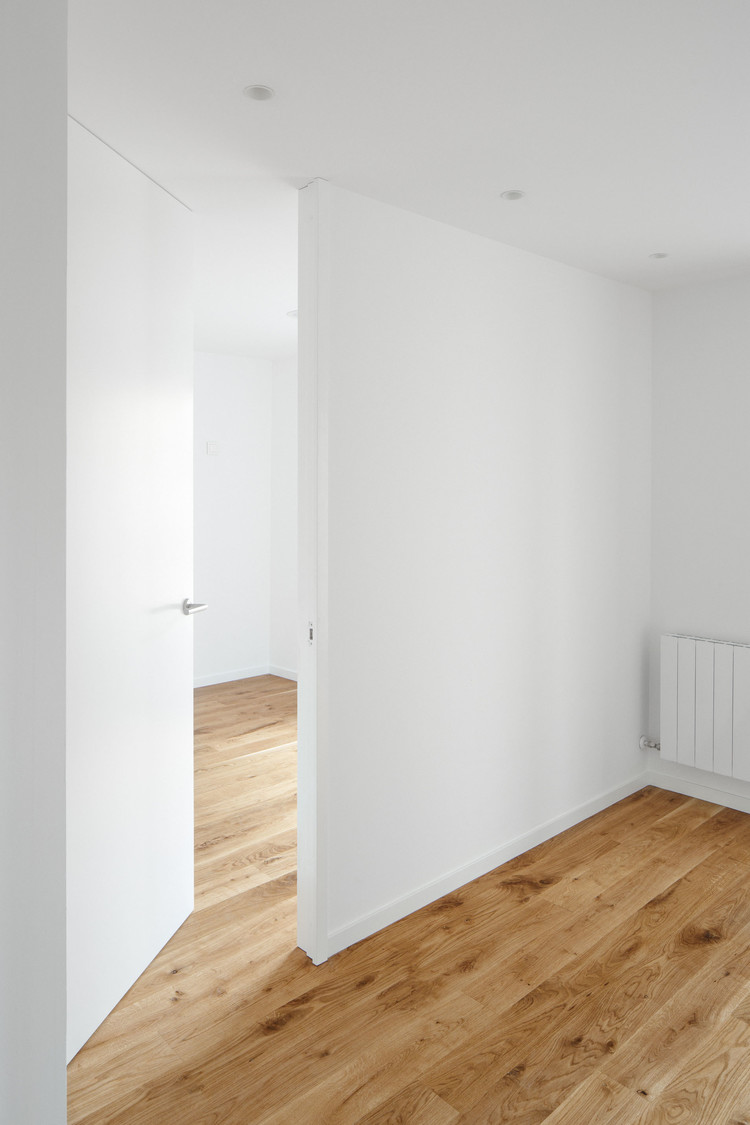 06-Polo_Orihuela_Edificio_en_Durango_foto_luis_diaz_diaz_00