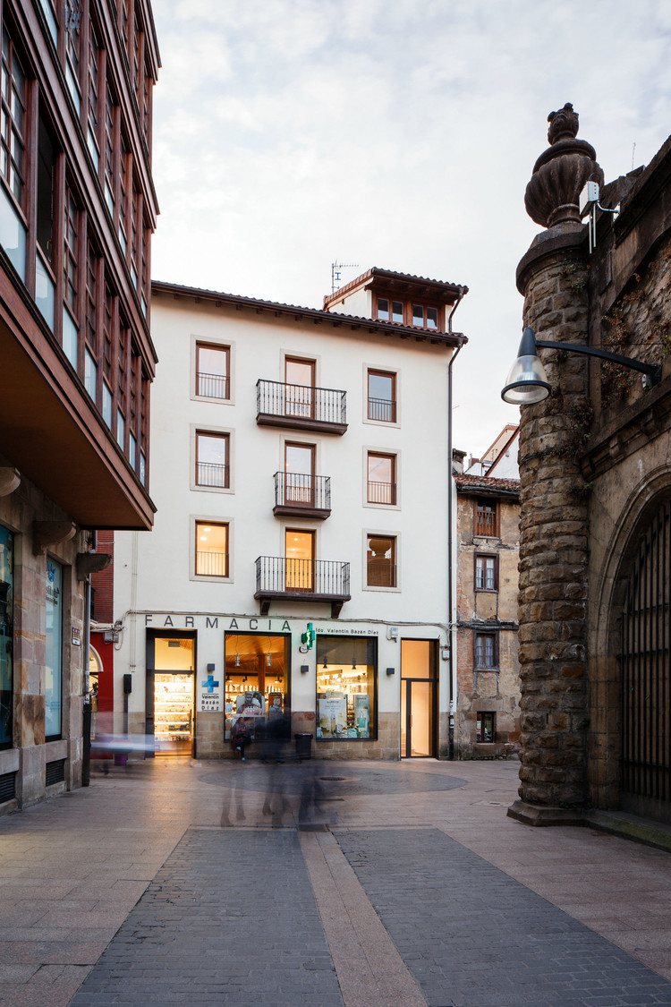 02-Polo_Orihuela_Edificio_en_Durango_foto_luis_diaz_diaz_00