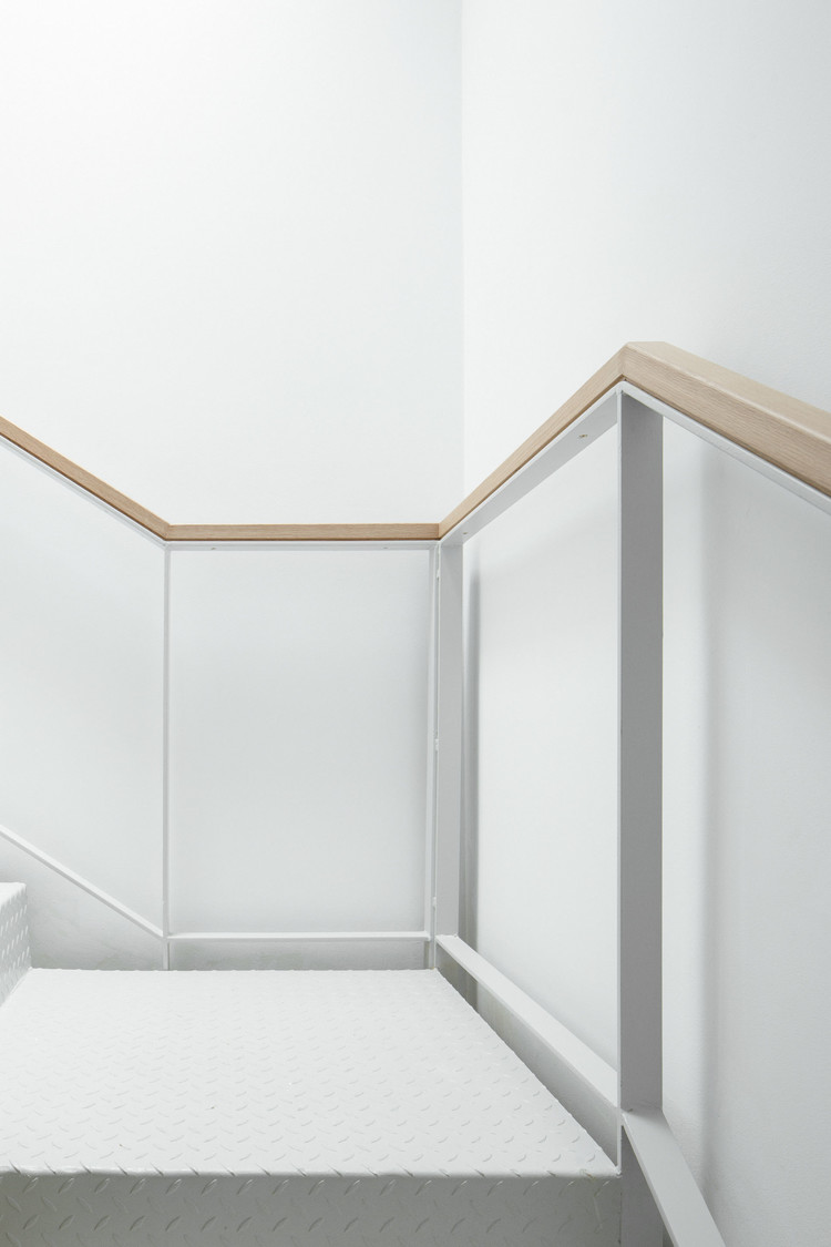 19-Polo_Orihuela_Edificio_en_Durango_foto_luis_diaz_diaz_00