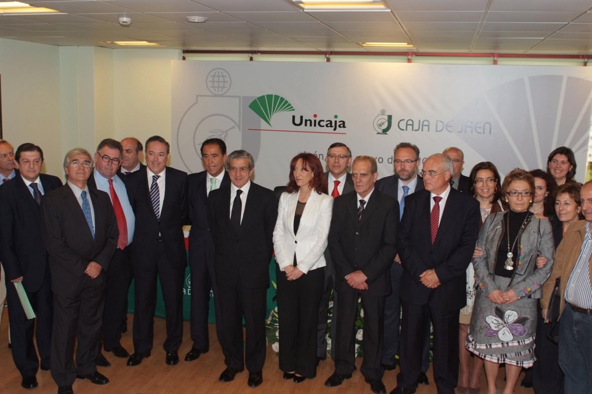 fusion Unicaja y Caja Jaen