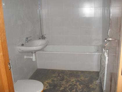vale ya me a dejado , es te es el baño 