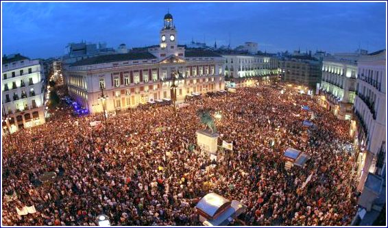 Puerta del Sol (Madrid) ayer. Foto "El País"