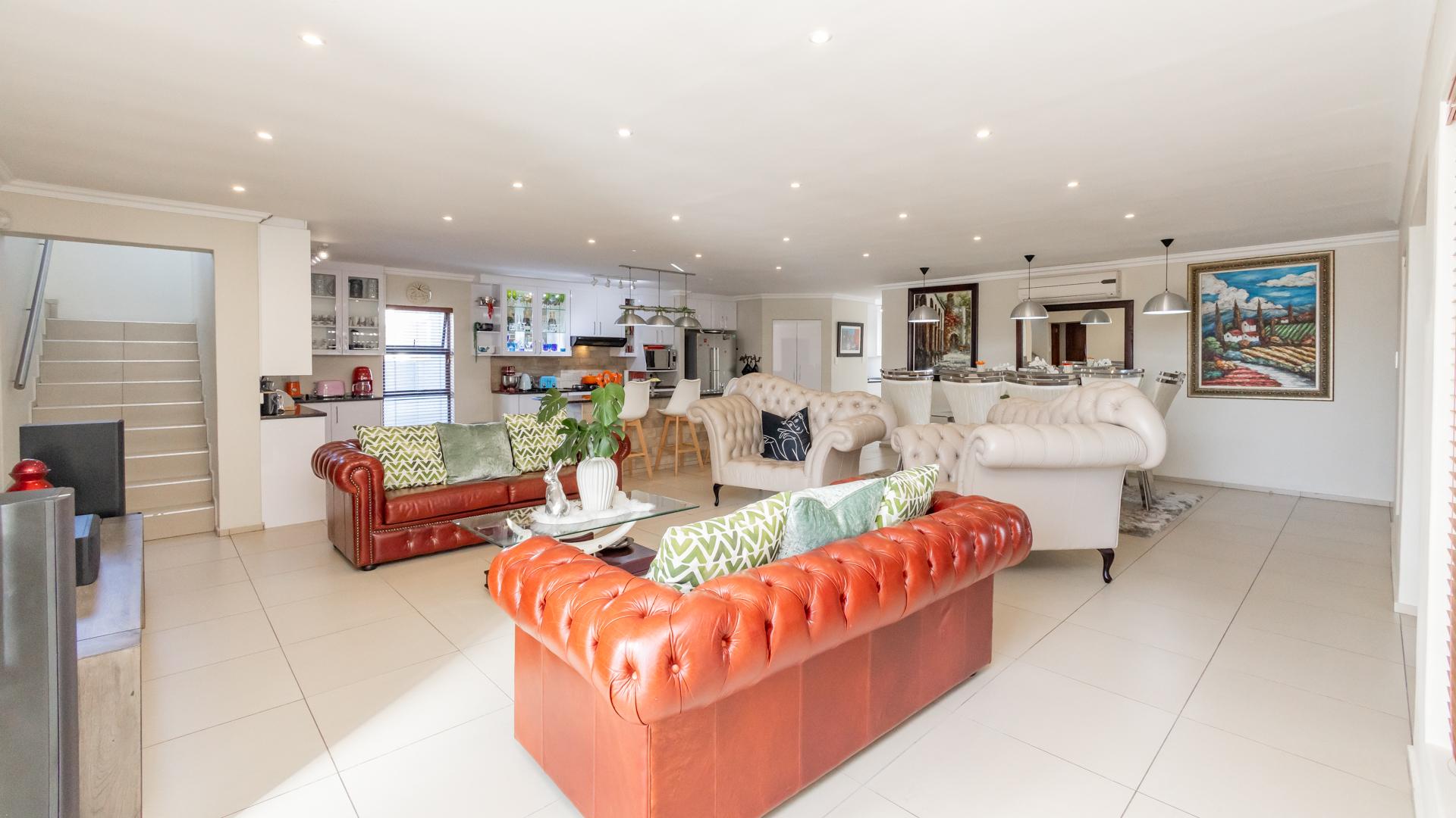 LUXURY COASTAL RESIDENCE LA PALOMA BIG BAY IOL Property