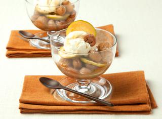Coppe gelato con castagne bollite
