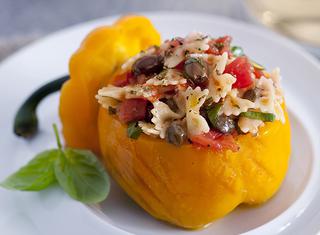 Pasta fredda nei peperoni