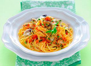 Spaghetti con sugo alle vongole