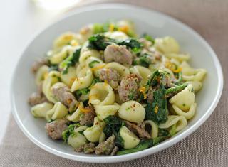 Orecchiette con cime di rapa e salsiccia