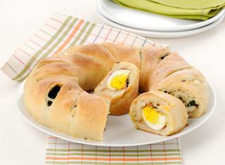 Ciambella salata ripiena