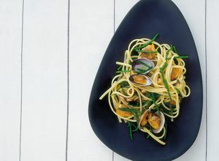 Pasta alle vongole e asparagi di mare