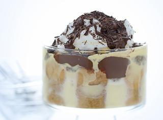 Tiramisù al caffè e cioccolato fondente