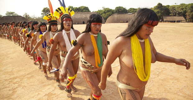 The hyperwomen / As hiper mulheres
