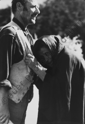 31959